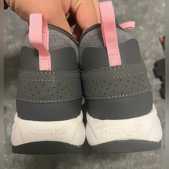 Heelys Women's Gray and Pink Sneakers - Picture 4 of 6
